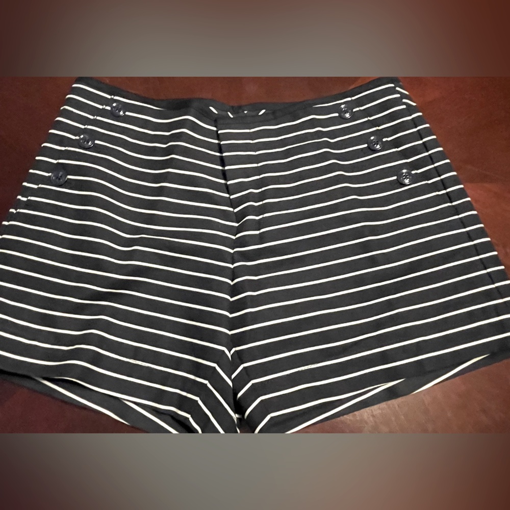 Tommy Hilfiger Navy stripped sailor shorts